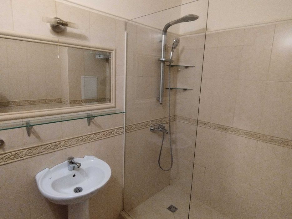 Дава се под наем Двустаен апартамент в Перник, Изток - 60 кв.м за 331.5 € - Снимка #7