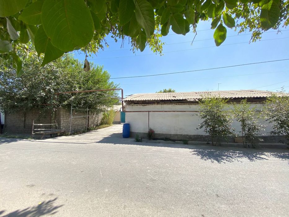 Продаётся участок за хорощую сумму