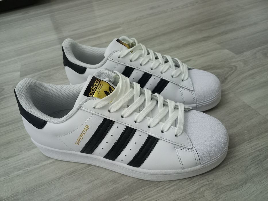 Adidas superstar