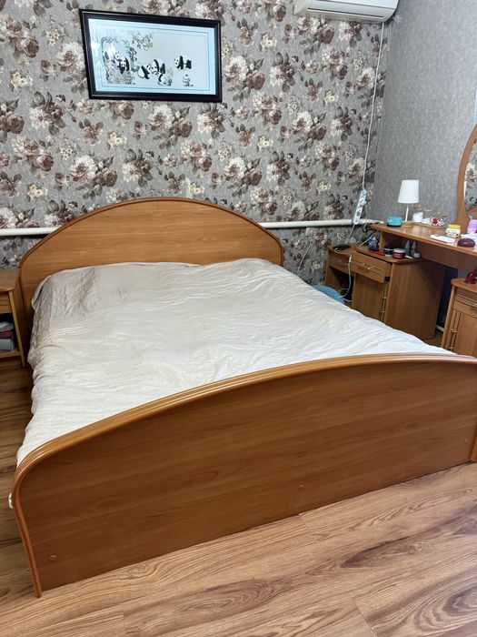Продав кровать 160-200