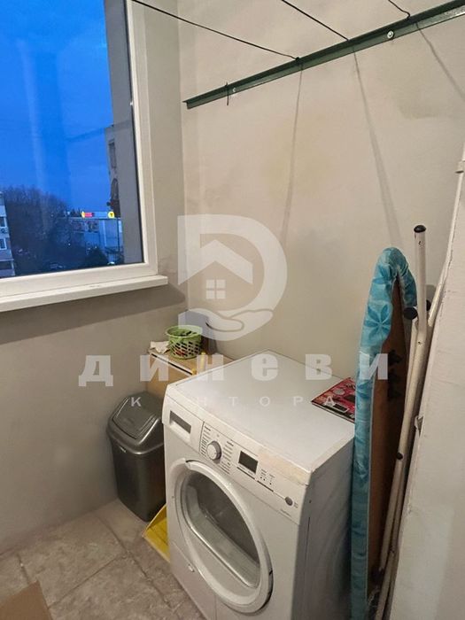 Тристаен апартамент в Железник - Център