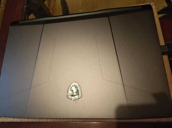 Ноутбук MSI Pulse GL 76