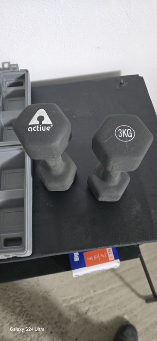 Set haltere. 3kg bucata