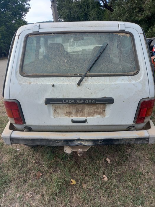 Лада нива на части