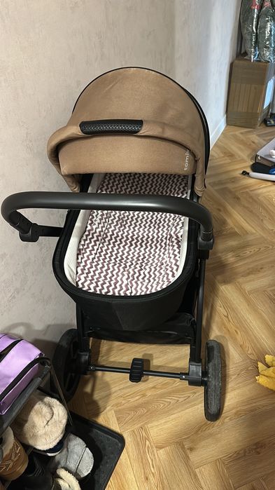 Детская коляска 3 в 1