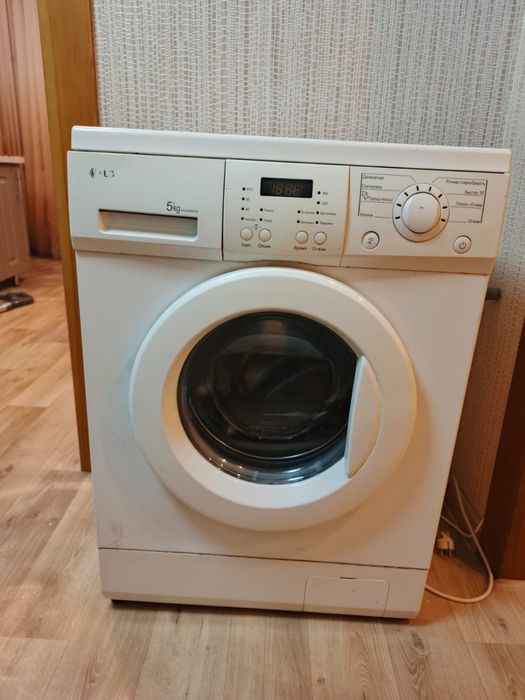 Продам стиральную машинку
