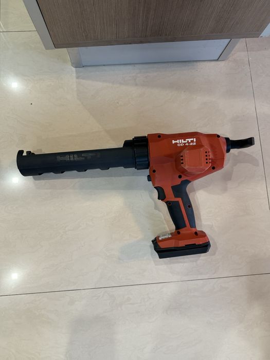 Пистолет за силикон HILTI серия Nuron