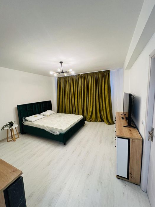 Vând garsoniera de lux zona centrala