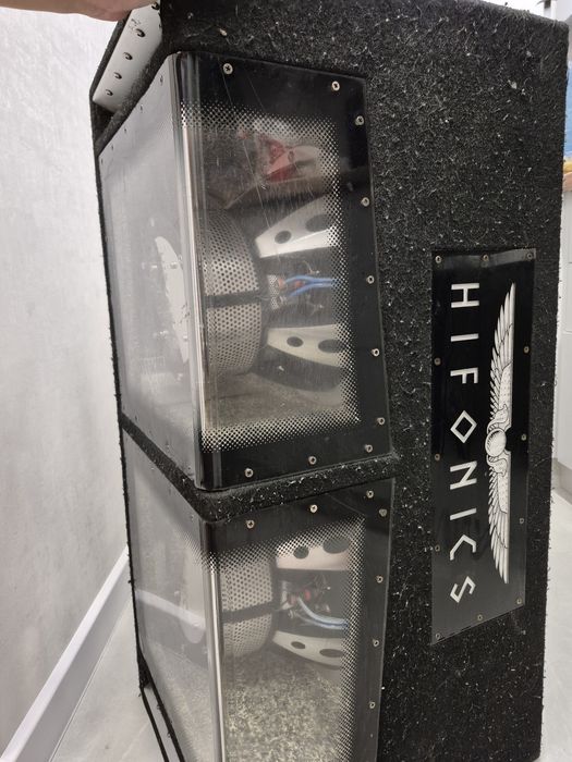 Сабуфер мощный  срочно