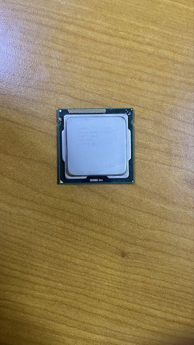Процесор Intel Xeon E3-1220