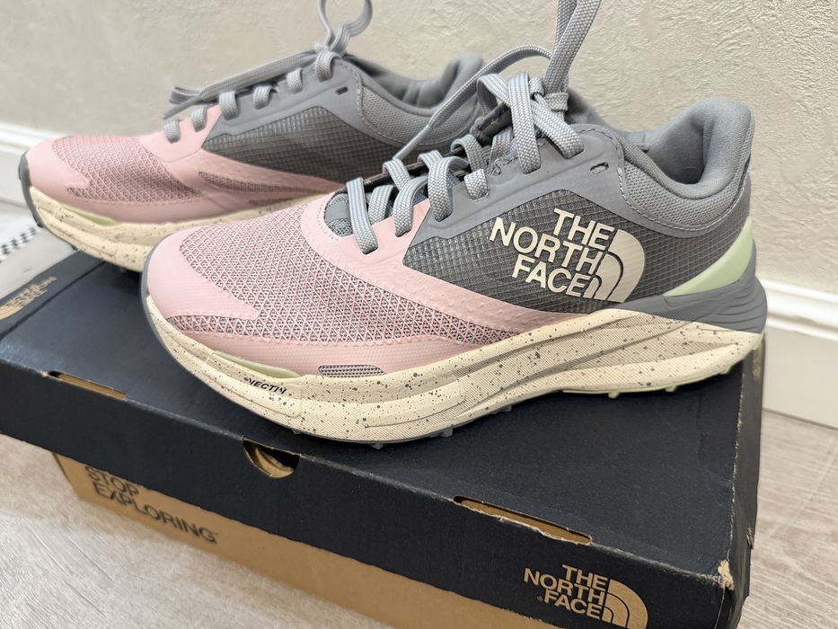 Маратонки за бягане The North Face Vectiv