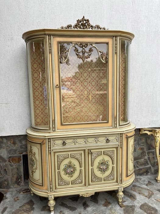 Vitrina stil Baroc Venetiana