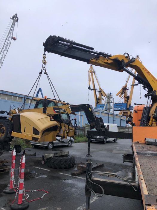 Inchiriem macara HIAB Constanta de 22 tone. Transport cu macara.