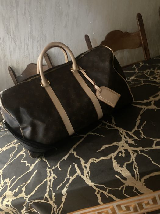 Geanta LV orginala fara defecte aproape noua