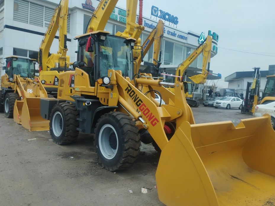 Фронтальный погрузчик