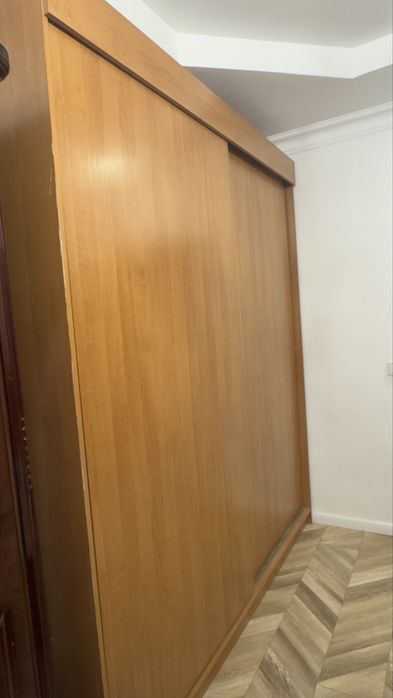 Срочно продам шкаф