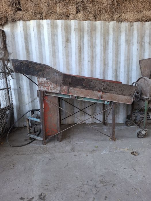 Продаётся початкоуборочный комбайн