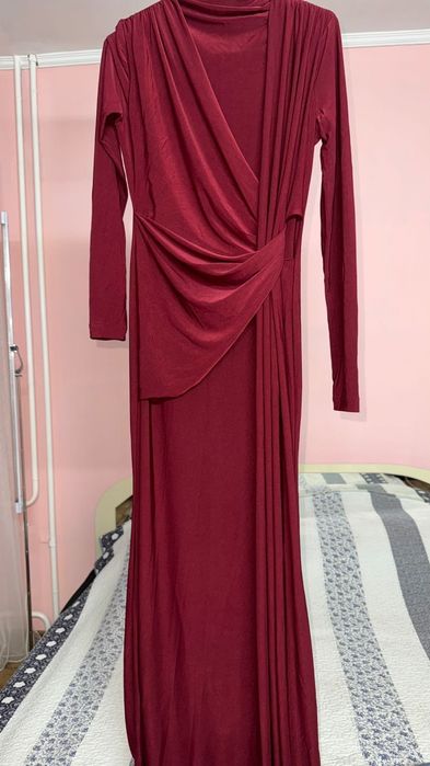 Срочно продам платья!