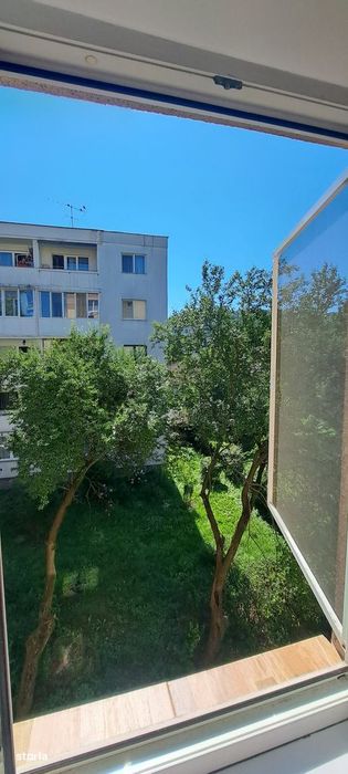 Apartament 2  camere etaj 2 din 4 vânzare
