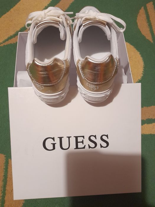 Обувки GUESS original