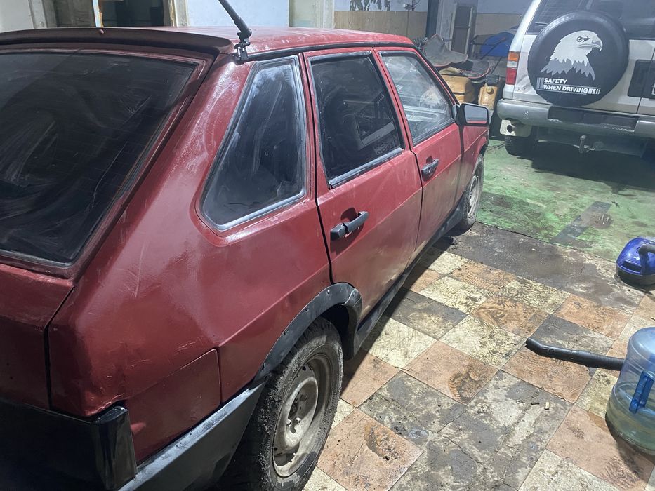 Продам ваз 2109.