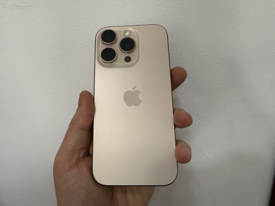 Iphone 16 Pro, 128 gb, Desert Titanium, cu bypass