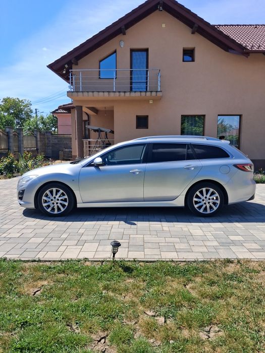 Vind   Mazda 6 an 2010 ,motor 2,2 diesel, euro 5.Tempomat, k