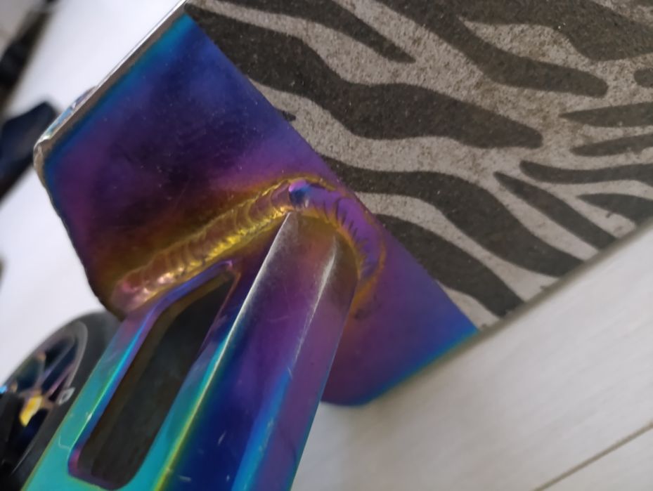 Трюковой самокат бренда Limit