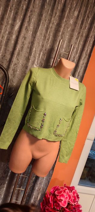 Puloverase dama scurte