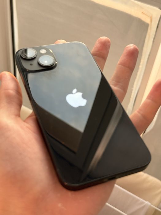 IPhone 14 в хорошом состоянии
