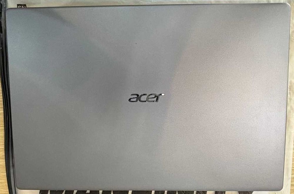Laptop ACER ultrabook SF314-57 14inch FHD I5 1035G1 pentru piese