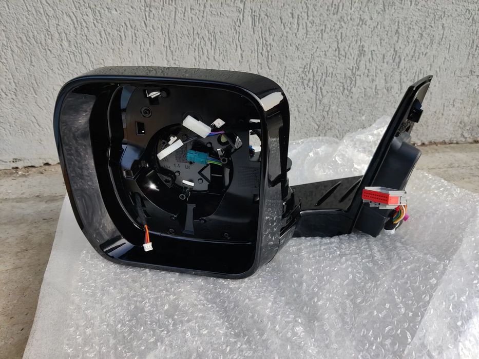 Oglinda stanga fata NOUA 21 fire Land Range Rover Defender L663 2019-2024 cod L8B2-17E699-FA / 17683