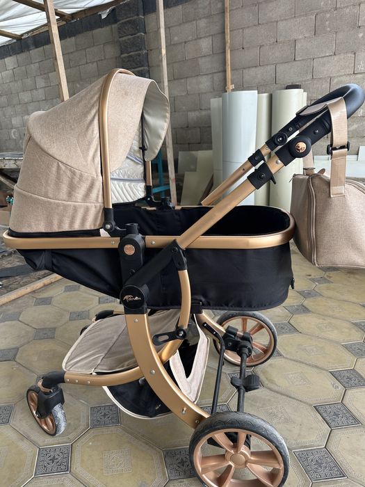 Коляска детская .