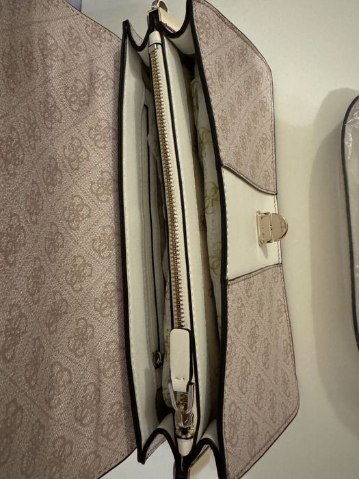 Дамска чанта Guess нова