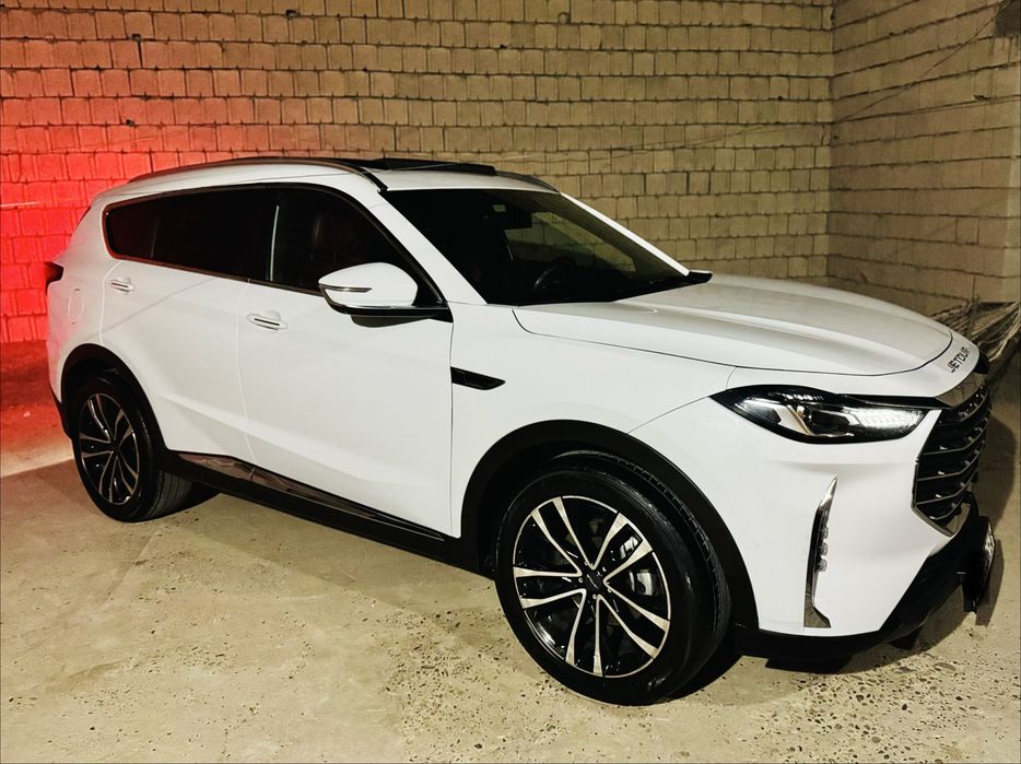 Jetour X70 Plus 1,6 Матор 2 позиция 2022 йили