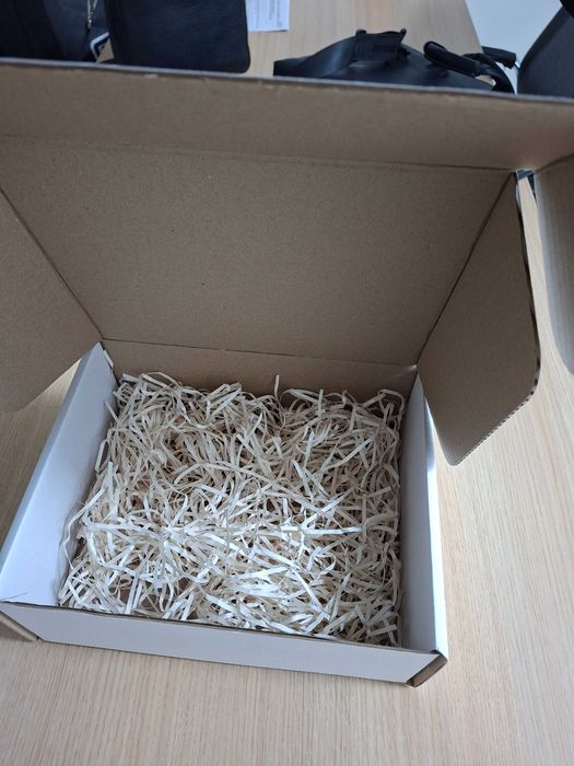 Подарочный бокс (упаковка)