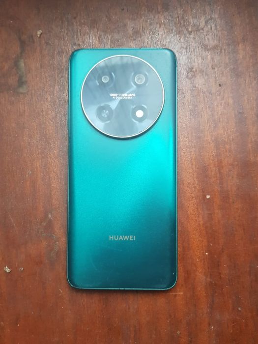 Продам телефон Huawei nova 12i