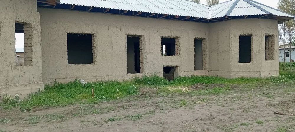 Уй сотилади 10 сотх