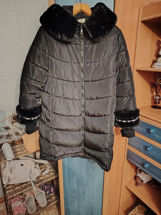 Продам пуховик женский