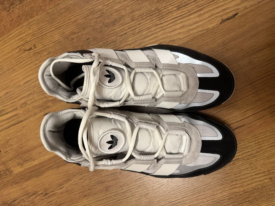 Маратонки Adidas