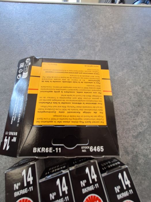 Свещи NGK обикновени и  иридиеви за   Хонда Сивик CRV Accord Jazz