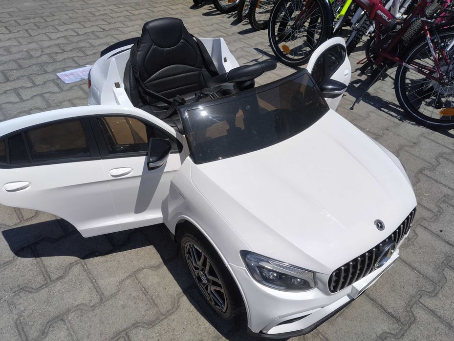 MERCEDES Акумулаторен джип GLC63 бял QLS 5688