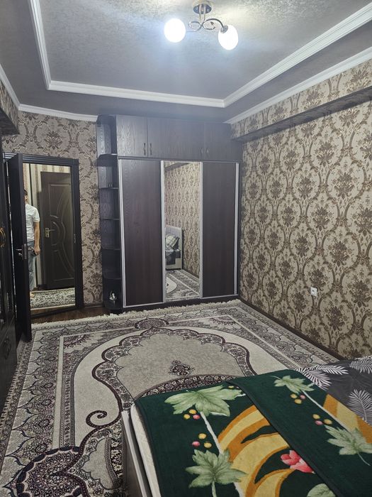 Аренда 2.хонали  метро беруний оилага берилади