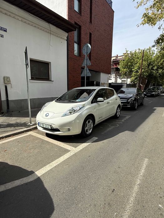 NISSAN Leaf 2017 — imagine 2