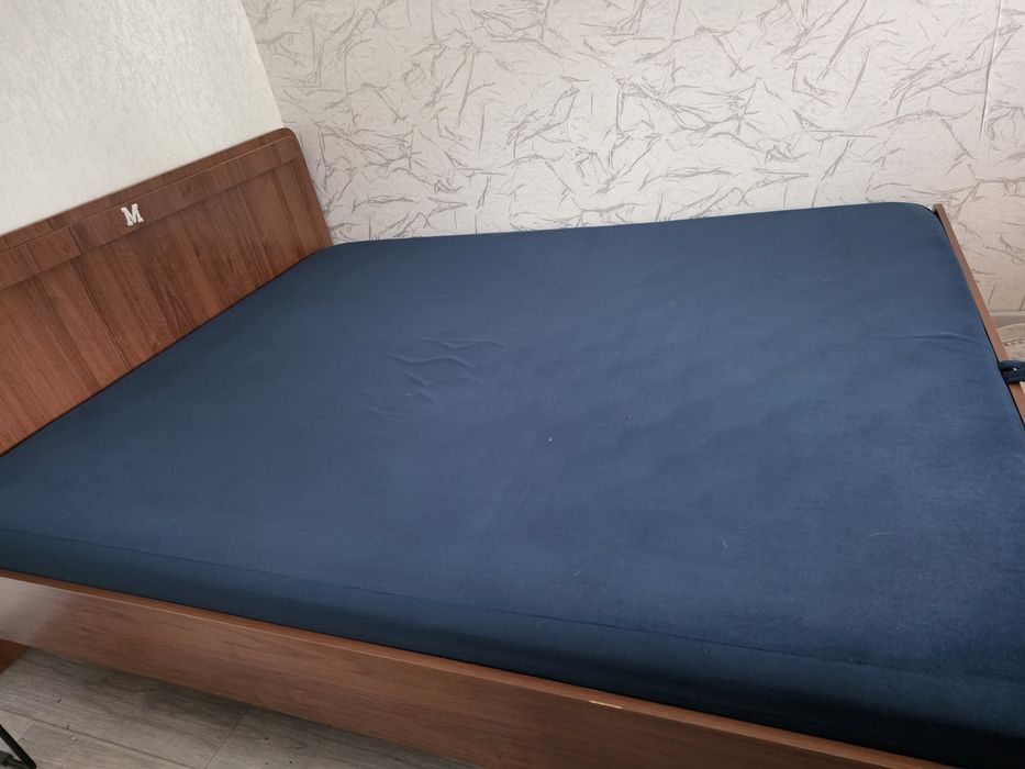 Кровать двуспальная