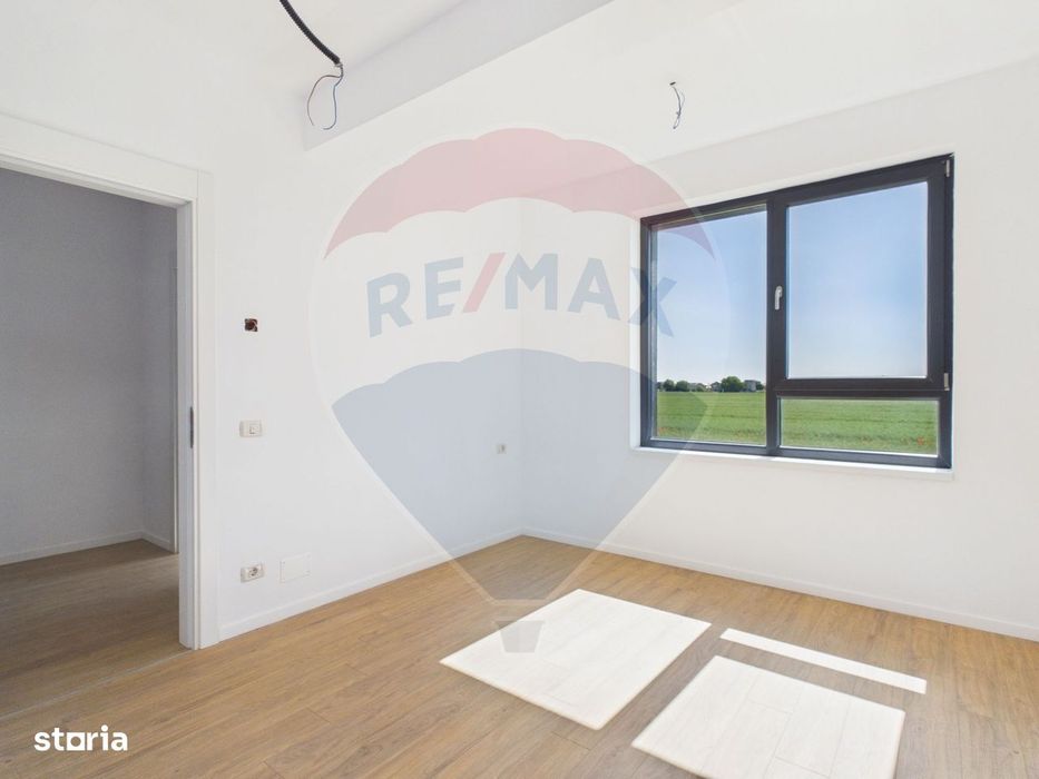 Casa tip duplex cu 4 camere de vânzare in Balotesti