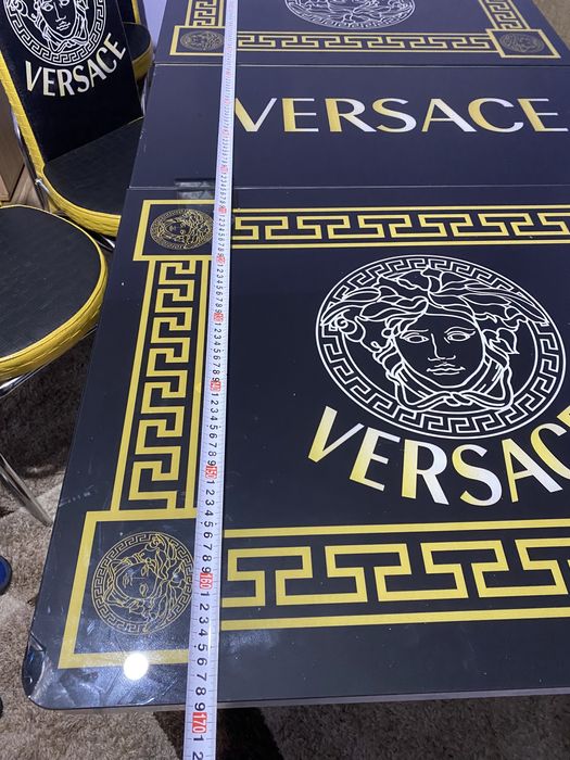 Маса Versace с 4 стола БЕЗ ЗАБЕЛЕЖКА