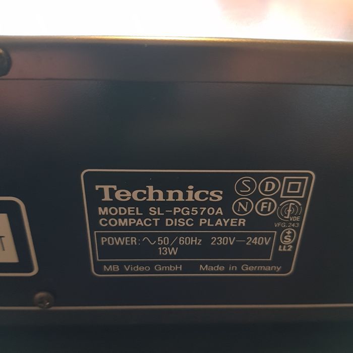 CD Player Technics SL-PG570A cu telecomanda.