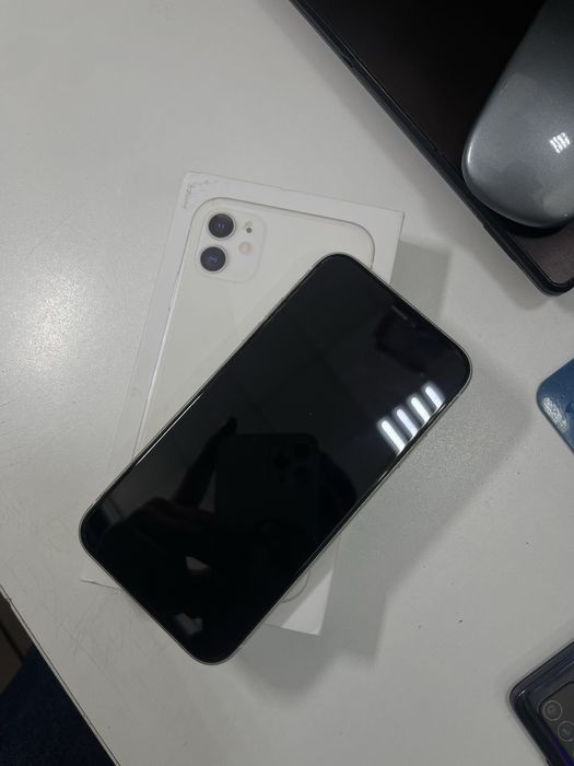 Продается Айфон 11