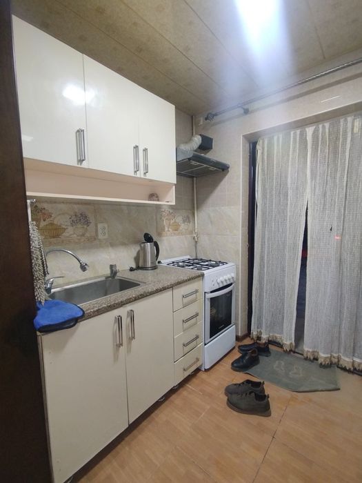 Ijaraga kvartra beriladi Marxabo totus orqasda 2 xona 1 etaj